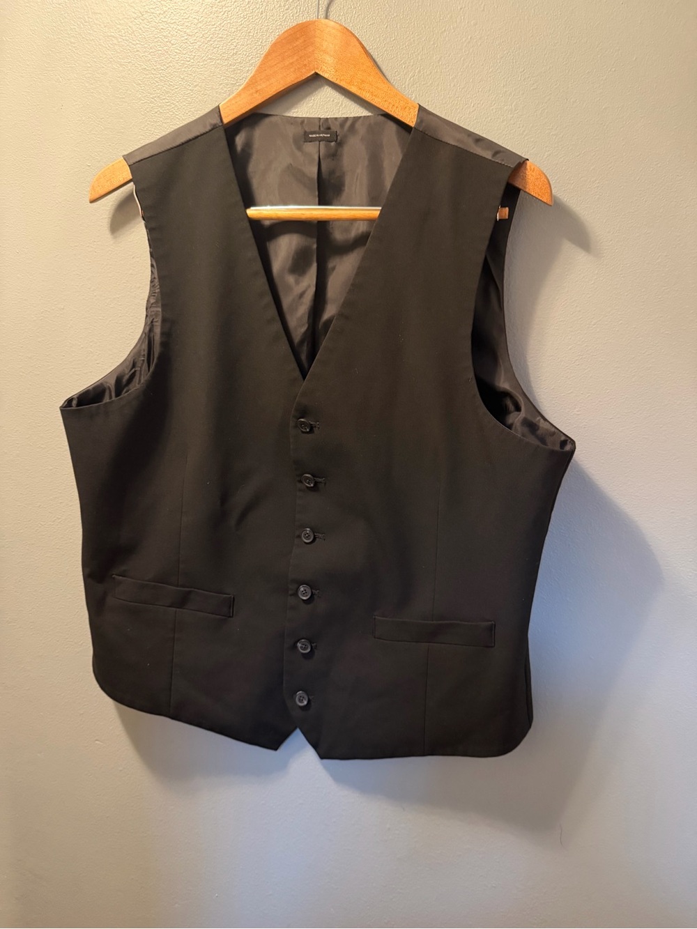 Men's Black Dress Vest - Classic Tailored Waistcoat